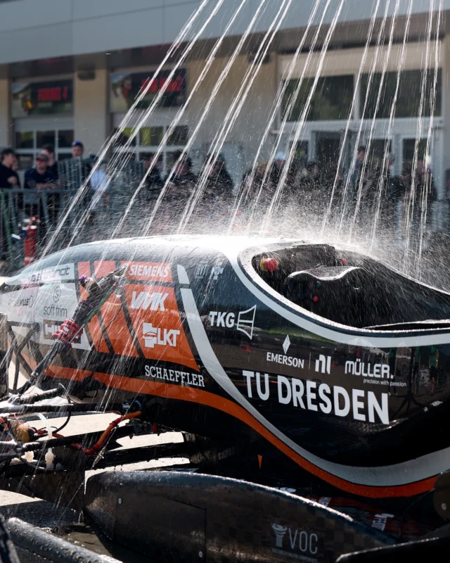 Here’s a look back at some moments from Formula Student Austria! 🇦🇹
We faced a few technical challenges, but we were glad to come back to the iconic Red Bull Ring!

Ein Rückblick auf einige Momente der Formula Student Austria! 🇦🇹 
Wir hatten einige technische Herausforderungen, aber wir haben uns gefreut, wieder am legendären Red Bull Ring dabei zu sein!

#elbflorace #engineering #racing #automotiveengineering #2025season #austria #oesterreich #redbullring #challenges