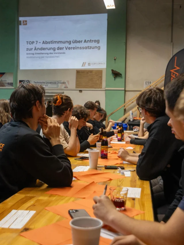 Recap to our Ordinary General Meeting and season closing celebration in our workshop 🧡

#ELBFLORACE #FormulaStudent #Engineering